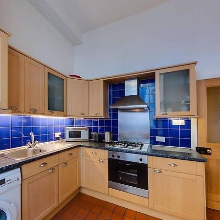 Altido Spacious 2Bed In Heart Of Old Town - Diagon Alley Edinburgh Buitenkant foto